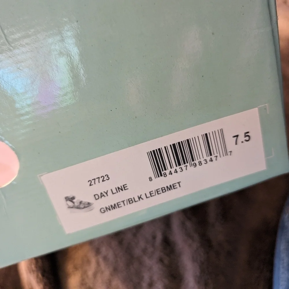 Diba‎ True platform Sandal new in box